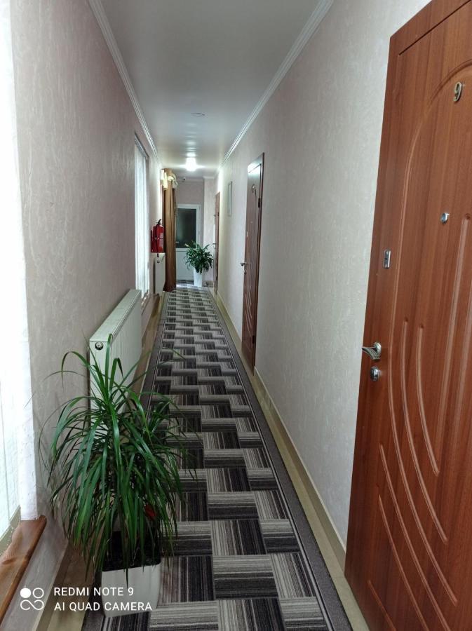 Hotel Vizit Stryi Exterior foto